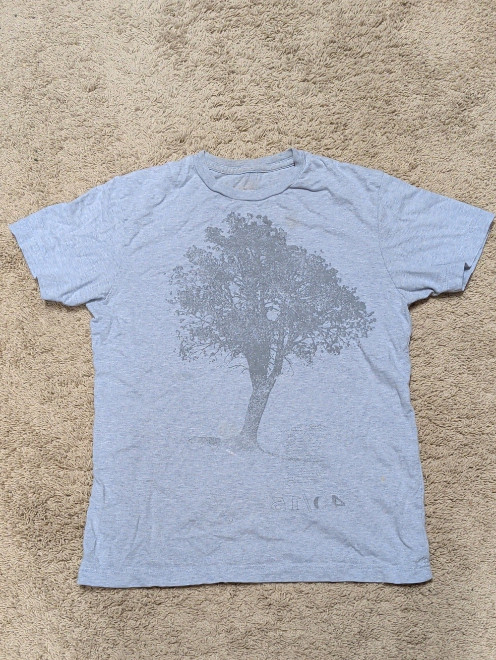 Vintage Old Navy Light Gray Tree Graphic Short Sleeve Tee